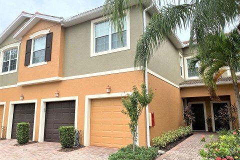 Adosado en alquiler en Sarasota, Florida, 3 dormitorios, 164.99 m2 № 1910720 - foto 1
