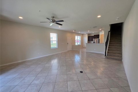 Townhouse in Apopka, Florida 3 bedrooms, 163.51 sq.m. № 1774832 - photo 6