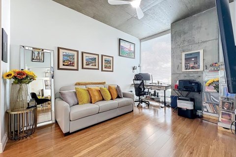 Condo in Orlando, Florida, 2 bedrooms  № 1855785 - photo 25