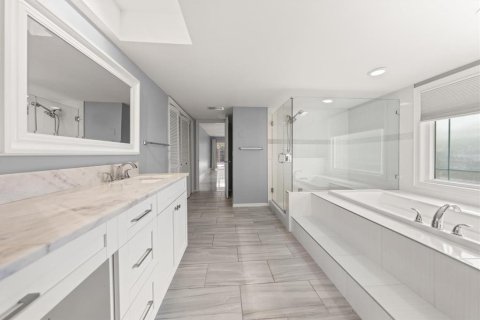 Villa ou maison à louer à Tampa, Floride: 4 chambres, 308.99 m2 № 2114500 - photo 30