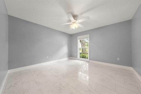 Villa ou maison à louer à Tampa, Floride: 4 chambres, 308.99 m2 № 2114500 - photo 20