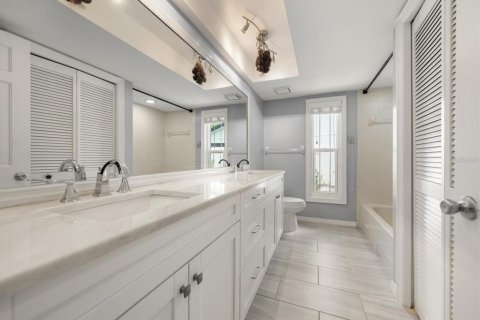 Villa ou maison à louer à Tampa, Floride: 4 chambres, 308.99 m2 № 2114500 - photo 26