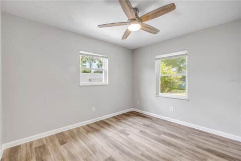 House in Longwood, Florida 3 bedrooms, 102.56 sq.m. № 1870600 - photo 20