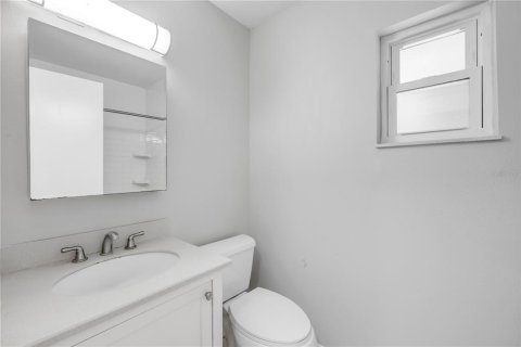 House in Longwood, Florida 3 bedrooms, 102.56 sq.m. № 1870600 - photo 25