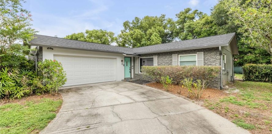 House in Longwood, Florida 3 bedrooms, 102.56 sq.m. № 1870600
