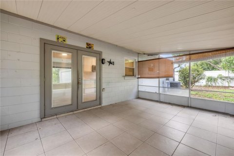 House in Longwood, Florida 3 bedrooms, 102.56 sq.m. № 1870600 - photo 28