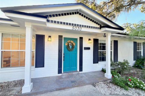 Villa ou maison à Belle Isle, Floride 3 chambres, 144.93 m2 № 2413451