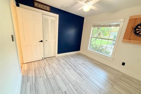 Villa ou maison à vendre à Belle Isle, Floride: 3 chambres, 144.93 m2 № 2413451 - photo 9
