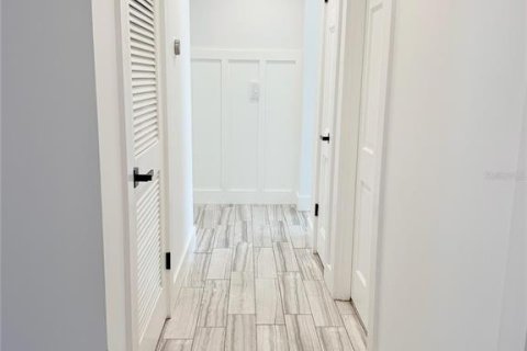 Villa ou maison à vendre à Belle Isle, Floride: 3 chambres, 144.93 m2 № 2413451 - photo 7