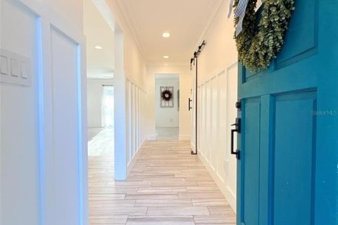 Villa ou maison à vendre à Belle Isle, Floride: 3 chambres, 144.93 m2 № 2413451 - photo 2