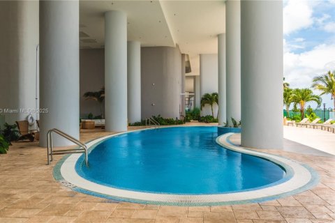 Copropriété à louer à Miami, Floride: 6 chambres, 240.06 m2 № 1888070 - photo 2