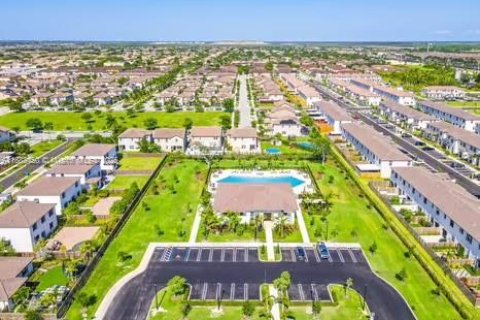 Townhouse in Homestead, Florida 3 bedrooms, 123.37 sq.m. № 1929786 - photo 26