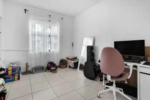 Townhouse in Homestead, Florida 3 bedrooms, 123.37 sq.m. № 1929786 - photo 20