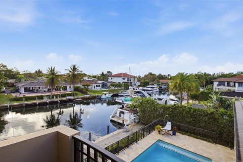 Купить виллу или дом в Корал-Гейблс, Флорида 1 комната, 340.77м2, № 2055367 - фото 28