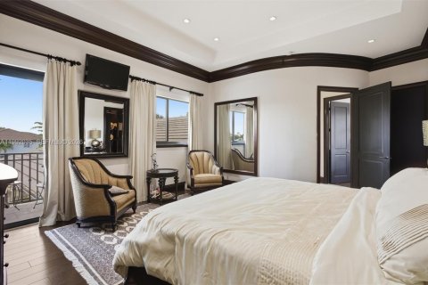 Купить виллу или дом в Корал-Гейблс, Флорида 1 комната, 340.77м2, № 2055367 - фото 25