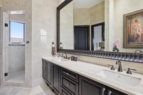 Купить виллу или дом в Корал-Гейблс, Флорида 1 комната, 340.77м2, № 2055367 - фото 26