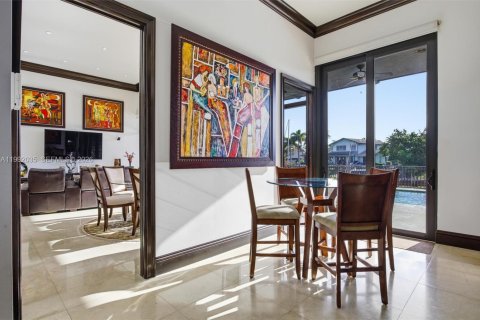 Купить виллу или дом в Корал-Гейблс, Флорида 1 комната, 340.77м2, № 2055367 - фото 13