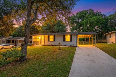 House in DeBary, Florida 2 bedrooms, 74.14 sq.m. № 2101396