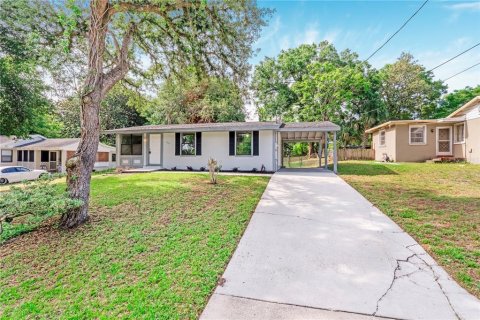 House in DeBary, Florida 2 bedrooms, 74.14 sq.m. № 2101396 - photo 2