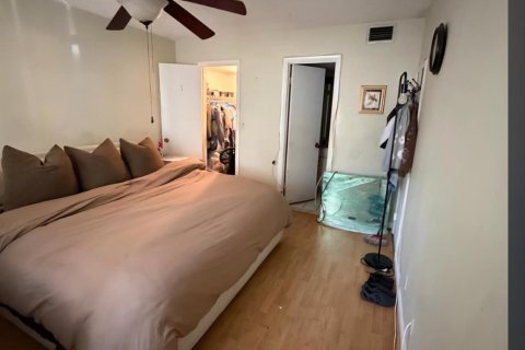 Townhouse in Plantation, Florida 3 bedrooms, 150.87 sq.m. № 2245948 - photo 2