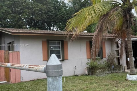 Villa ou maison à Miami Gardens, Floride 3 chambres, 127.09 m2 № 2001238