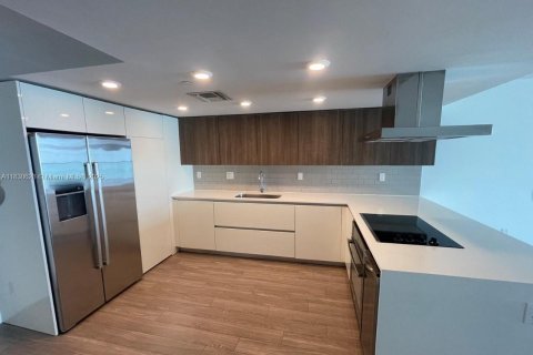 Купить кондоминиум в Бей-Харбор-Айлендс, Флорида 2 спальни, 122.72м2, № 1818177 - фото 16