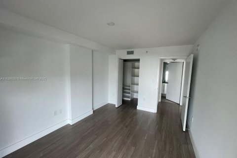 Купить кондоминиум в Бей-Харбор-Айлендс, Флорида 2 спальни, 122.72м2, № 1818177 - фото 18