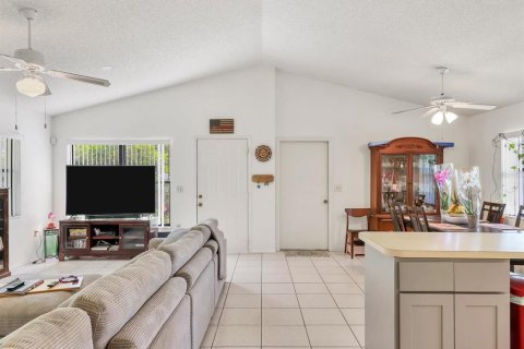 Casa en venta en Bradenton, Florida, 3 dormitorios, 111.11 m2 № 1908736 - foto 3
