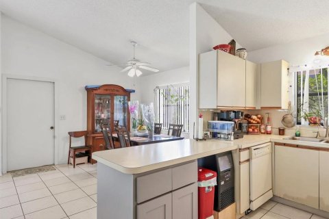 Casa en venta en Bradenton, Florida, 3 dormitorios, 111.11 m2 № 1908736 - foto 10
