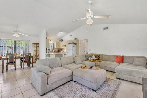 Casa en venta en Bradenton, Florida, 3 dormitorios, 111.11 m2 № 1908736 - foto 6