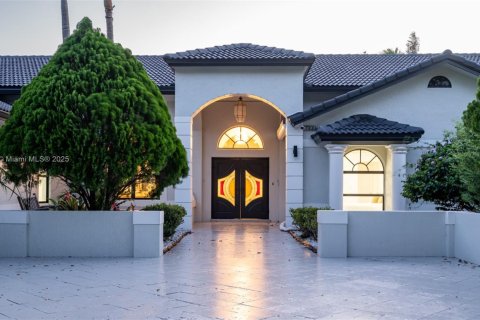 House in Plantation, Florida 7 bedrooms, 350.06 sq.m. № 1951759 - photo 5