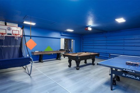 House in Plantation, Florida 7 bedrooms, 350.06 sq.m. № 1951759 - photo 6