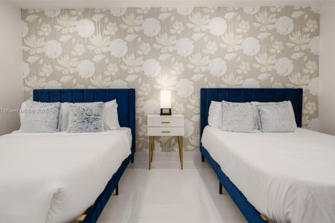 House in Plantation, Florida 7 bedrooms, 350.06 sq.m. № 1951759 - photo 29