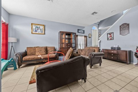 House in Clermont, Florida 6 bedrooms, 250.56 sq.m. № 1530184 - photo 14