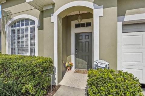 House in Clermont, Florida 6 bedrooms, 250.56 sq.m. № 1530184 - photo 2