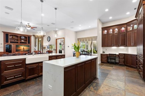 Casa en venta en Tarpon Springs, Florida, 5 dormitorios, 737.92 m2 № 1904925 - foto 21