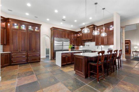 House in Tarpon Springs, Florida 5 bedrooms, 737.92 sq.m. № 1904925 - photo 17