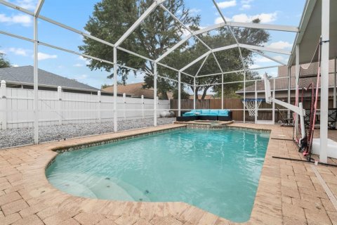 Casa en venta en Riverview, Florida, 5 dormitorios, 226.96 m2 № 2222046 - foto 2