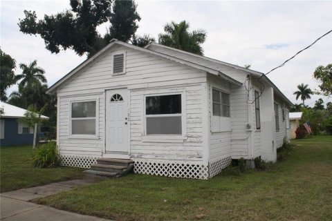 Casa en venta en Punta Gorda, Florida, 2 dormitorios, 98.1 m2 № 1366593 - foto 3
