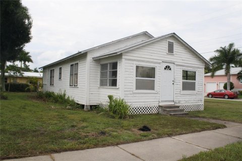 Casa en venta en Punta Gorda, Florida, 2 dormitorios, 98.1 m2 № 1366593 - foto 2