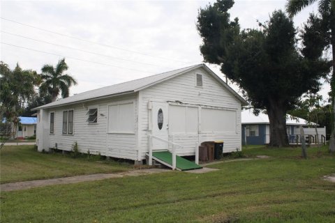 Casa en venta en Punta Gorda, Florida, 2 dormitorios, 98.1 m2 № 1366593 - foto 6