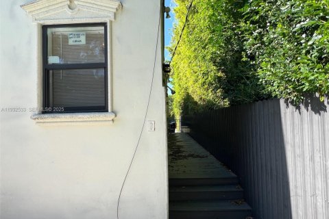 Casa en venta en Miami Beach, Florida, 4 dormitorios, 258.55 m2 № 1992245 - foto 8