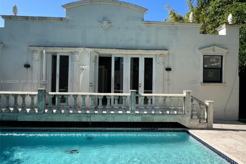 Casa en venta en Miami Beach, Florida, 4 dormitorios, 258.55 m2 № 1992245 - foto 10