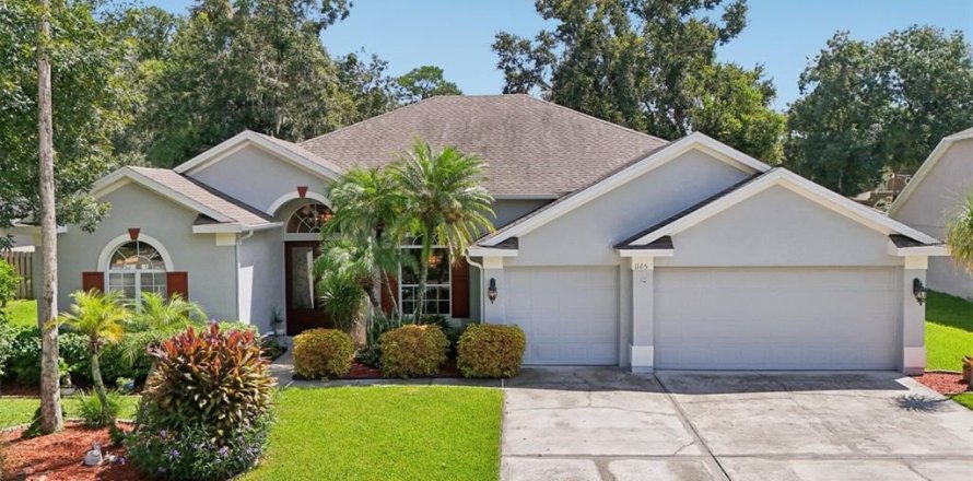 House in Winter Springs, Florida 4 bedrooms, 235.32 sq.m. № 1901854