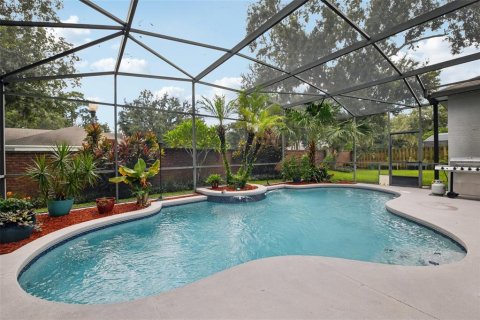 House in Winter Springs, Florida 4 bedrooms, 235.32 sq.m. № 1901854 - photo 2