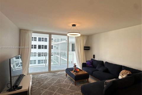 Copropriété à louer à Hallandale Beach, Floride: 2 chambres, 115.94 m2 № 1827468 - photo 9