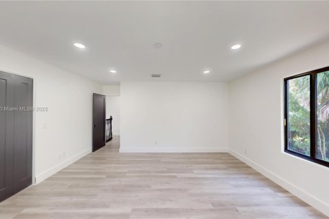 House in Loxahatchee Groves, Florida 5 bedrooms, 289.95 sq.m. № 1955183 - photo 23