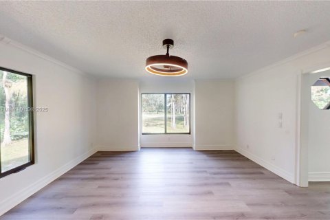 House in Loxahatchee Groves, Florida 5 bedrooms, 289.95 sq.m. № 1955183 - photo 14