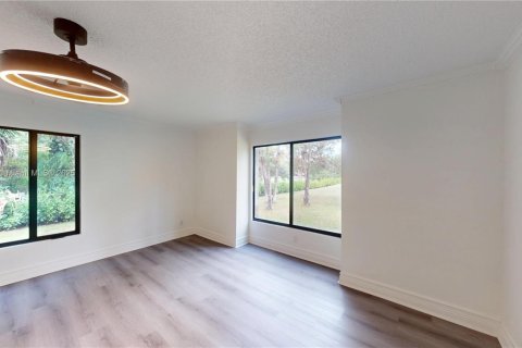 House in Loxahatchee Groves, Florida 5 bedrooms, 289.95 sq.m. № 1955183 - photo 15