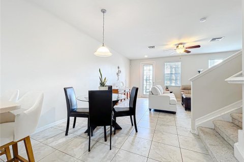 Townhouse in Sarasota, Florida 3 bedrooms, 154.31 sq.m. № 1570248 - photo 23